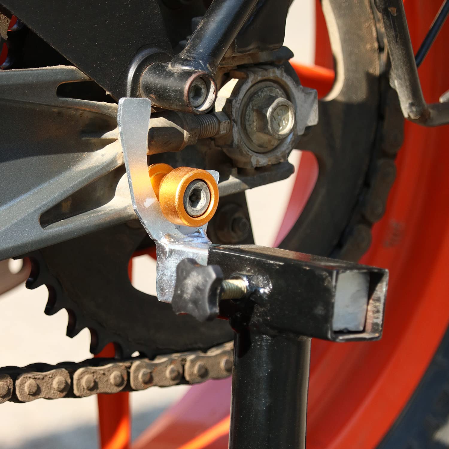 Grand Biker Universal Rear Paddock Stand with Spool Lifting Holder Grand Biker Universal Rear Paddock Stand with Spool Lifting Holder