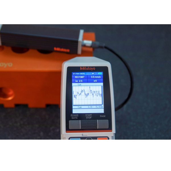 Mitutoyo Portable Surface Roughness Measuring Instrument Surftest SJ-210 178-561-12E